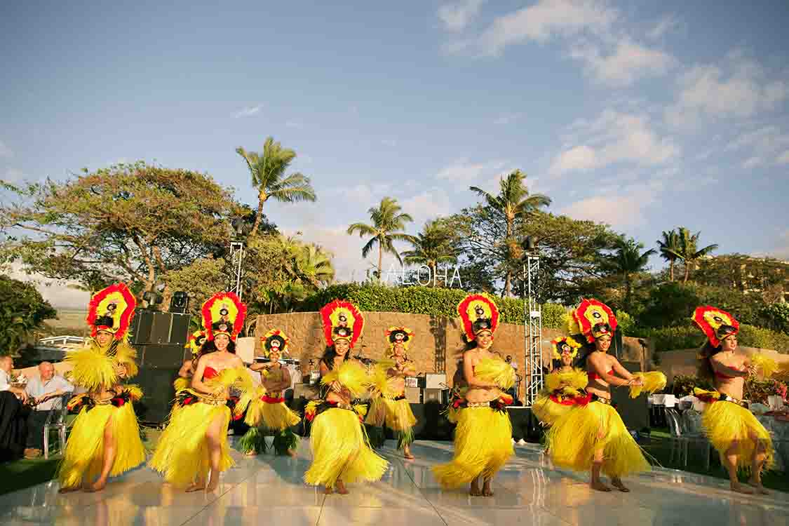 Tahitian Dancers 